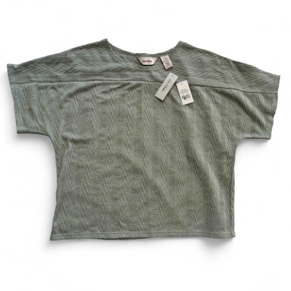 🏷️ NWT Le Moda Seafoam Green Textured Knit Top - Small